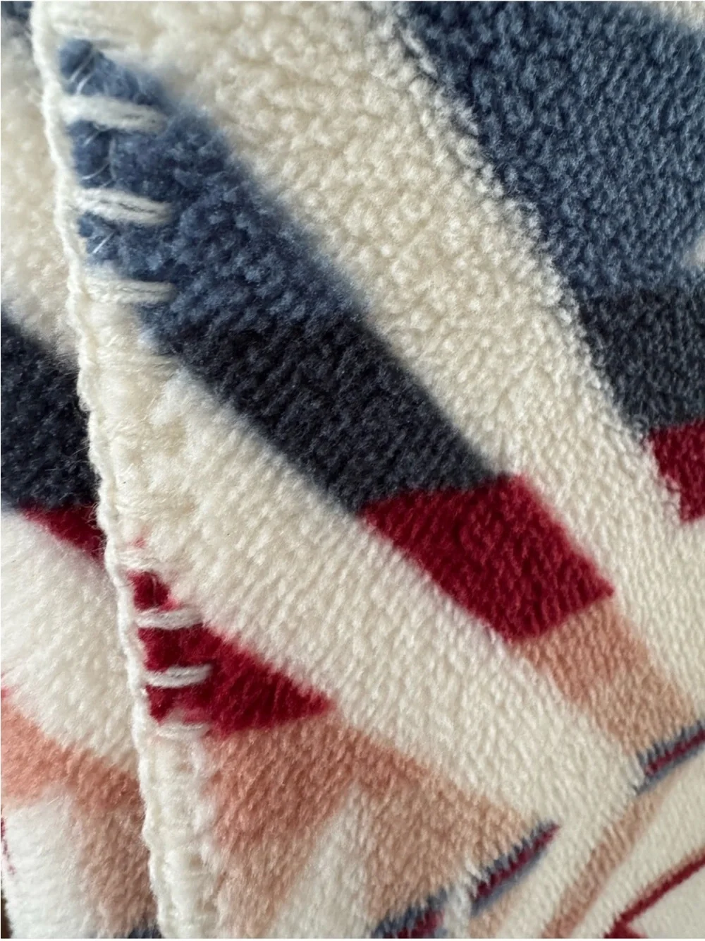 New Pendleton White Shores Aztec Print Berber Throw Blanket